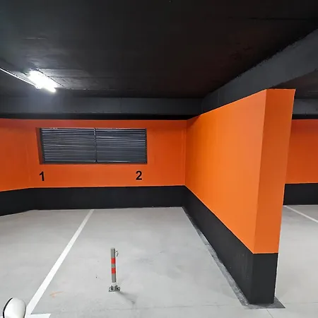 Spring Premium With Garage *